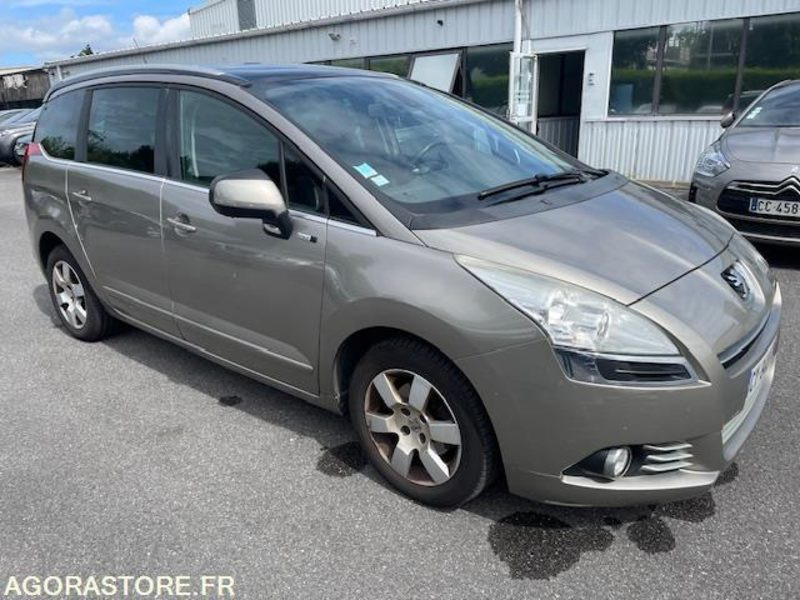 5008 STYLE 1.6 HDI 115cv 7PL- 08/2013/- 226500KM - PKW: das Bild 4 5008 STYLE 1.6 HDI 115cv 7PL- 08/2013/- 226500KM - PKW: das Bild 4