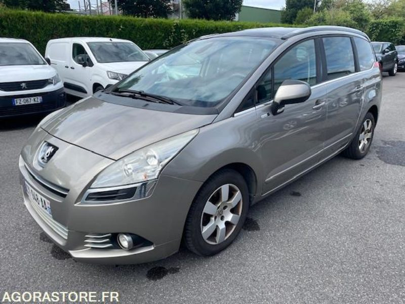 5008 STYLE 1.6 HDI 115cv 7PL- 08/2013/- 226500KM - PKW: das Bild 1 5008 STYLE 1.6 HDI 115cv 7PL- 08/2013/- 226500KM - PKW: das Bild 1