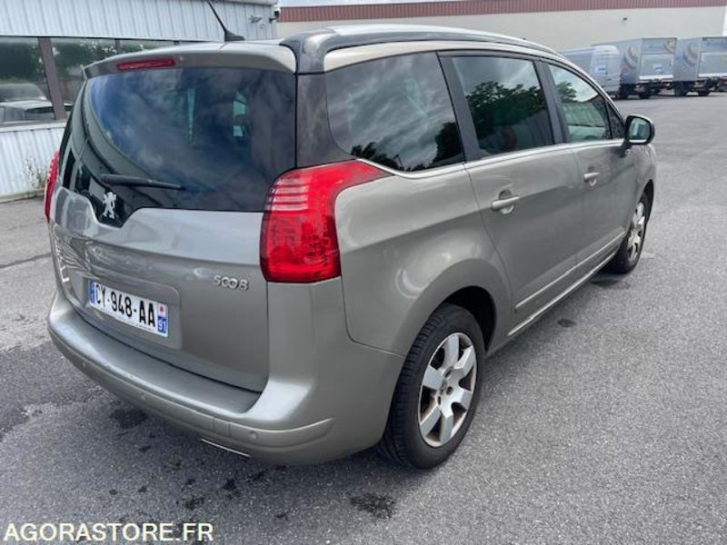 5008 STYLE 1.6 HDI 115cv 7PL- 08/2013/- 226500KM - PKW: das Bild 3 5008 STYLE 1.6 HDI 115cv 7PL- 08/2013/- 226500KM - PKW: das Bild 3