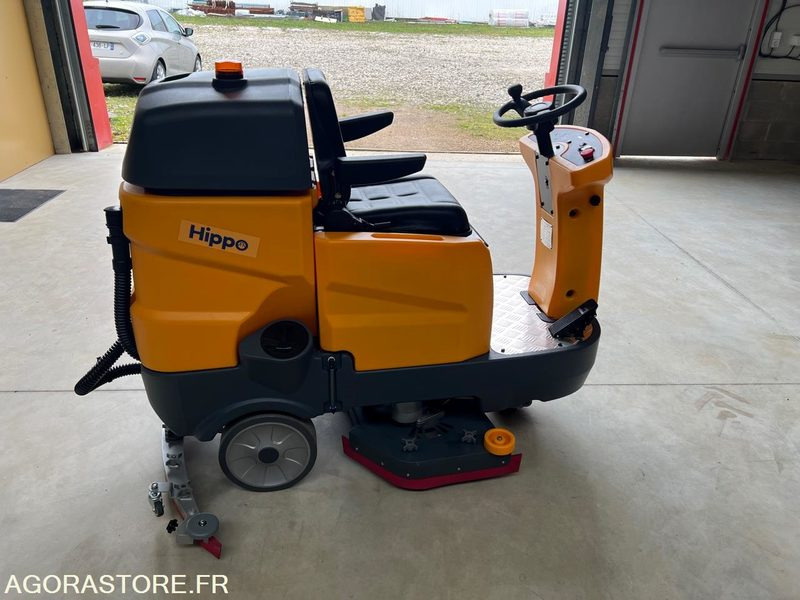 Autolaveuse Hippo AR-X9 NEUVE - Scheuersaugmaschine: das Bild 1 Autolaveuse Hippo AR-X9 NEUVE - Scheuersaugmaschine: das Bild 1