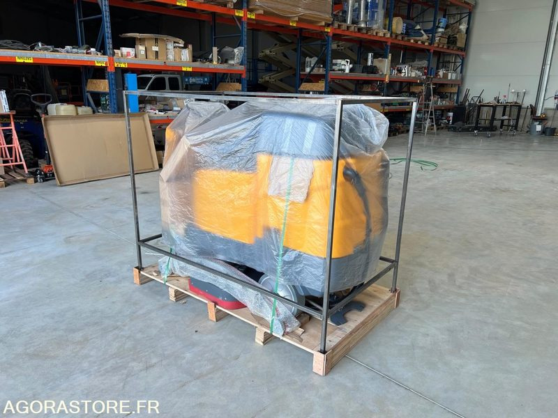 Autolaveuse Hippo AR-X9 NEUVE - Scheuersaugmaschine: das Bild 4 Autolaveuse Hippo AR-X9 NEUVE - Scheuersaugmaschine: das Bild 4