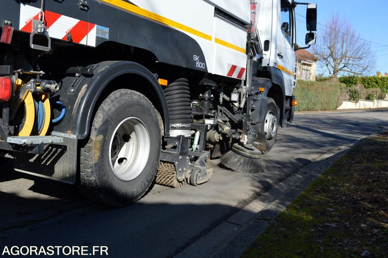BALAYEUSE MERCEDES ATEGO 95000kms 2019 - Kehrmaschine: das Bild 5 BALAYEUSE MERCEDES ATEGO 95000kms 2019 - Kehrmaschine: das Bild 5