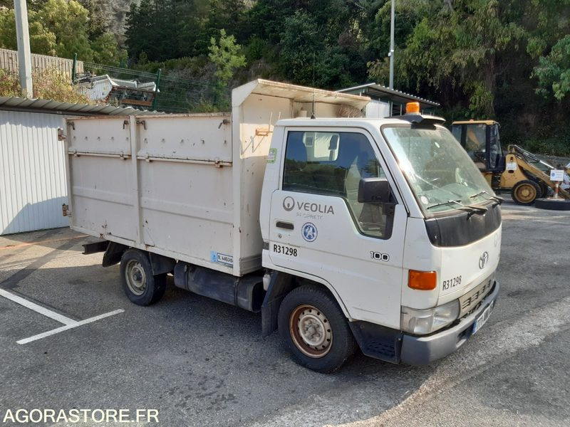 BENNANT TOYOTA 2,5T - GUIMA 6M3 (R31298) 171609 KMS - Elektro-Nutzfahrzeug: das Bild 3 BENNANT TOYOTA 2,5T - GUIMA 6M3 (R31298) 171609 KMS - Elektro-Nutzfahrzeug: das Bild 3