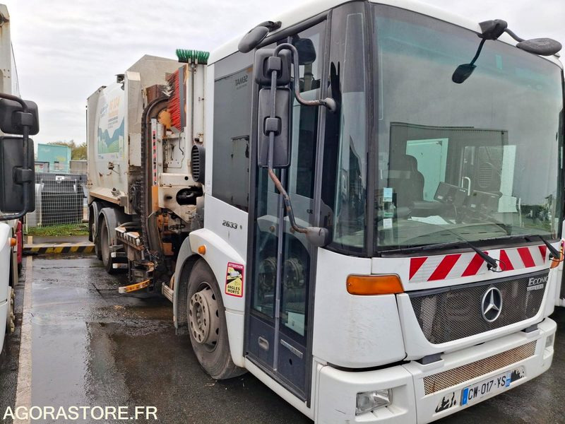 BOM Mercedes Econic 256043 kms 2013 - Müllwagen: das Bild 1 BOM Mercedes Econic 256043 kms 2013 - Müllwagen: das Bild 1