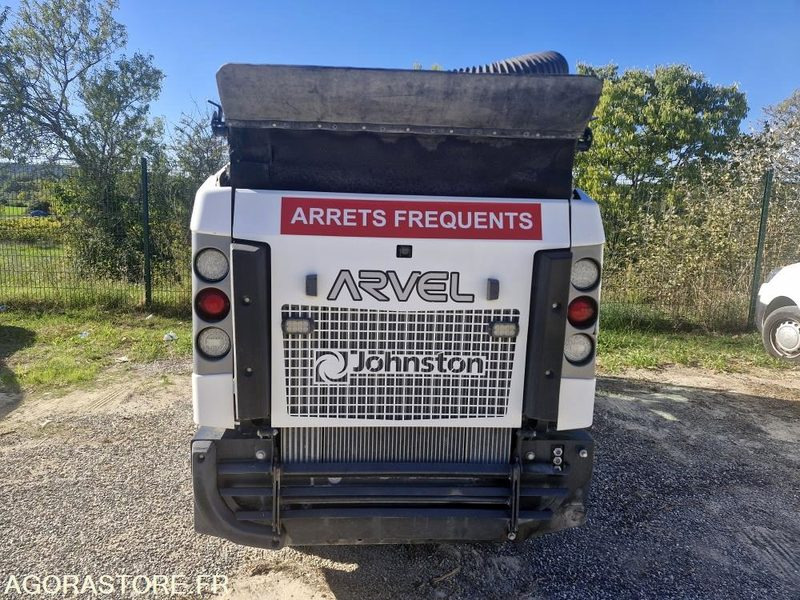 Balayeuse SCHMIDT 2242 heures 2017 - Kehrmaschine: das Bild 3 Balayeuse SCHMIDT 2242 heures 2017 - Kehrmaschine: das Bild 3