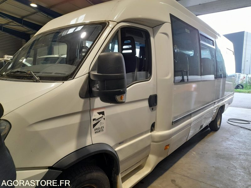 CAR IVECO de 2009 POUR PIECES - Bus: das Bild 4 CAR IVECO de 2009 POUR PIECES - Bus: das Bild 4