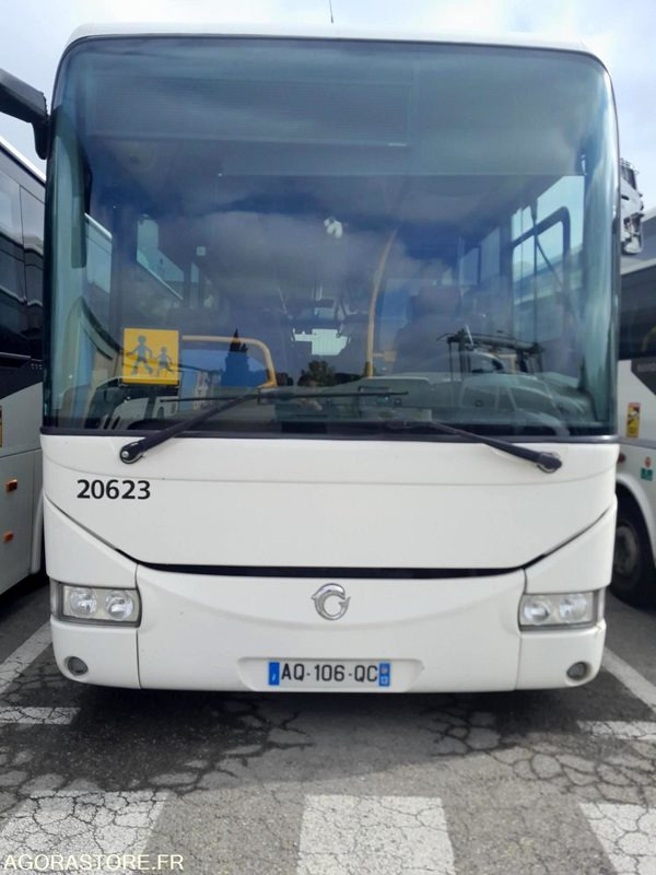CAR IRISBUS CROSSWAY 20623 MEC 2010/537000KM AQ-106-QC - Schulbus: das Bild 2 CAR IRISBUS CROSSWAY 20623 MEC 2010/537000KM AQ-106-QC - Schulbus: das Bild 2