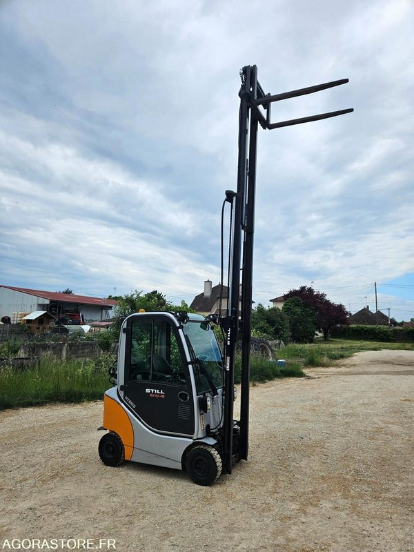 CHARIOT ELEVATEUR STILL RX70-16T - Treibgasstapler: das Bild 1 CHARIOT ELEVATEUR STILL RX70-16T - Treibgasstapler: das Bild 1