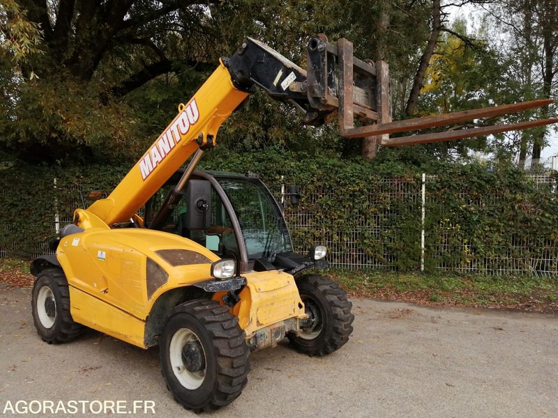 CHARIOT TELESCOPIQUE FIXE - MANITOU - 2.5 T - 2014 / 3910 HEURES - Teleskoplader: das Bild 2 CHARIOT TELESCOPIQUE FIXE - MANITOU - 2.5 T - 2014 / 3910 HEURES - Teleskoplader: das Bild 2