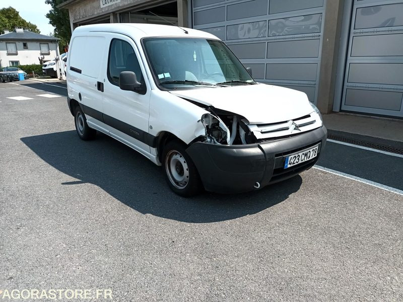 CITROEN Berlingo - 423 CMQ 78 - Kleintransporter: das Bild 1 CITROEN Berlingo - 423 CMQ 78 - Kleintransporter: das Bild 1