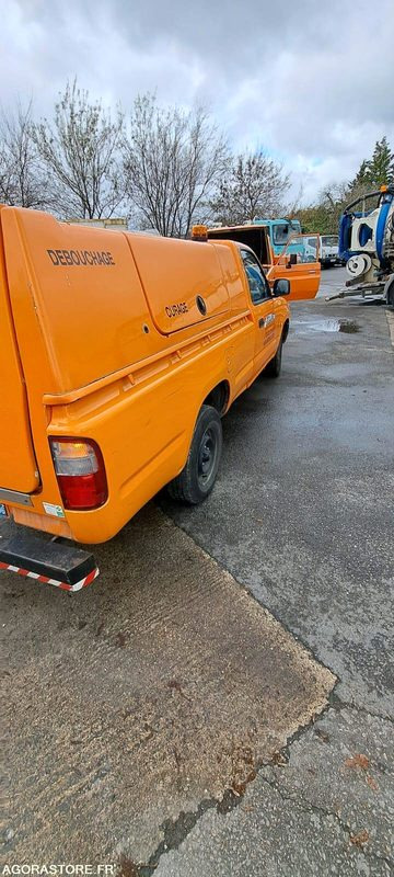 CUREUR HP RIVARD/TOYOTA 2001 DK061BM (VENTE UNIQUEMENT EXPORT) - Saug-/ Spülfahrzeug: das Bild 5 CUREUR HP RIVARD/TOYOTA 2001 DK061BM (VENTE UNIQUEMENT EXPORT) - Saug-/ Spülfahrzeug: das Bild 5