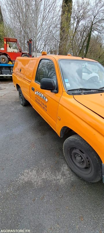 CUREUR HP RIVARD/TOYOTA 2001 DK061BM (VENTE UNIQUEMENT EXPORT) - Saug-/ Spülfahrzeug: das Bild 3 CUREUR HP RIVARD/TOYOTA 2001 DK061BM (VENTE UNIQUEMENT EXPORT) - Saug-/ Spülfahrzeug: das Bild 3