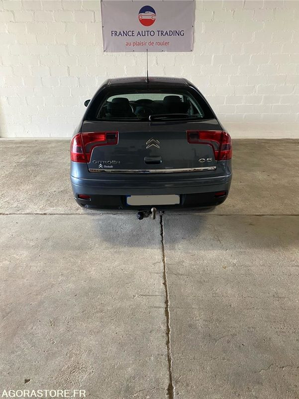 Citroën C5 1.6 HDi FAP 16V 110 cv - 2007 - PKW: das Bild 5 Citroën C5 1.6 HDi FAP 16V 110 cv - 2007 - PKW: das Bild 5