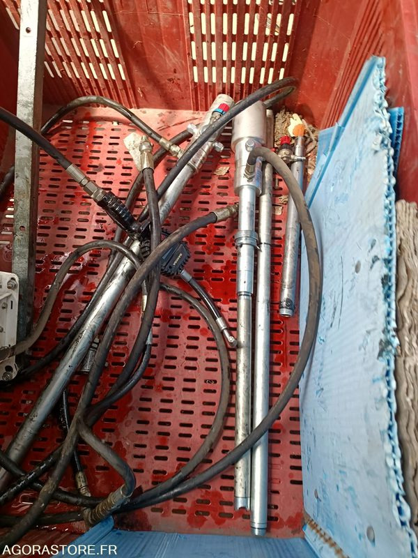 DISTRIBUTEUR HUILE VIDANGE TUYAU 30M POUR STOCKAGE A DISTANCE - Werkzeug/ Gerät: das Bild 3 DISTRIBUTEUR HUILE VIDANGE TUYAU 30M POUR STOCKAGE A DISTANCE - Werkzeug/ Gerät: das Bild 3