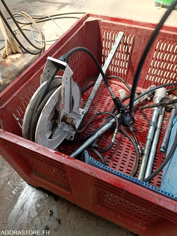 DISTRIBUTEUR HUILE VIDANGE TUYAU 30M POUR STOCKAGE A DISTANCE - Werkzeug/ Gerät: das Bild 2 DISTRIBUTEUR HUILE VIDANGE TUYAU 30M POUR STOCKAGE A DISTANCE - Werkzeug/ Gerät: das Bild 2