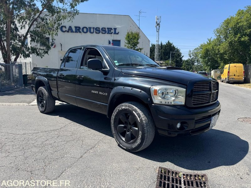DODGE RAM 1500 - 2002 - 204 000 KM - PKW: das Bild 2 DODGE RAM 1500 - 2002 - 204 000 KM - PKW: das Bild 2
