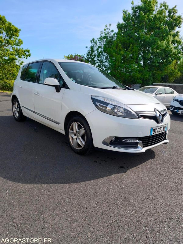 DY-020-NQ - Roulant - RENAULT - SCENIC - VP - 388 200 Kms - PKW: das Bild 2 DY-020-NQ - Roulant - RENAULT - SCENIC - VP - 388 200 Kms - PKW: das Bild 2