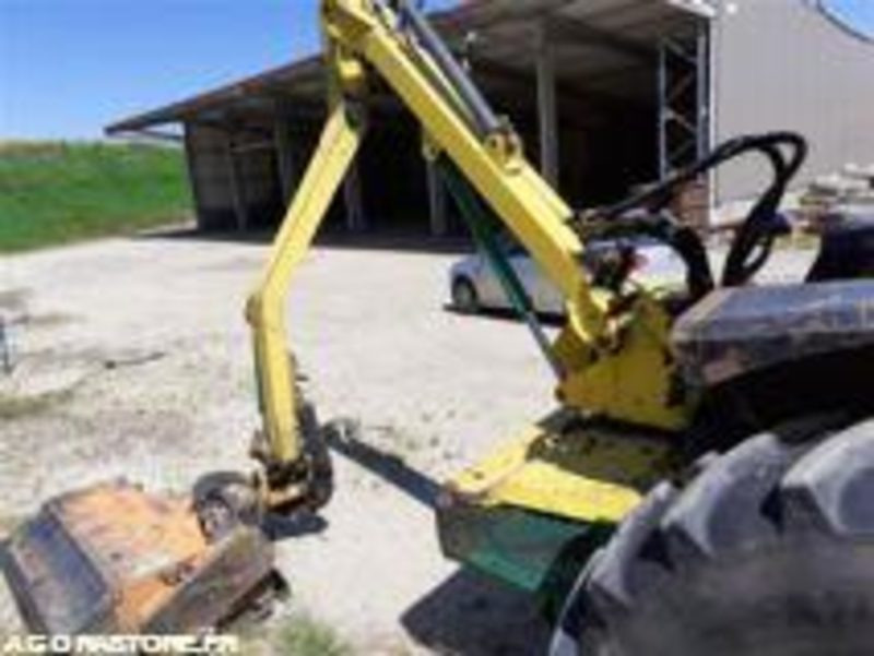 Débroussailleuse épareuse Norémat Tonica M50 - 1999 / 8000 heures - Böschungsmäher: das Bild 2 Débroussailleuse épareuse Norémat Tonica M50 - 1999 / 8000 heures - Böschungsmäher: das Bild 2