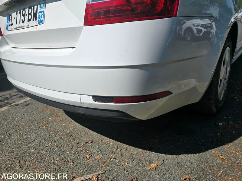 EL-119-BW - Non Roulant - SKODA OCTAVIA - CG INTEGRAL - 250 000 Kms - PKW: das Bild 5 EL-119-BW - Non Roulant - SKODA OCTAVIA - CG INTEGRAL - 250 000 Kms - PKW: das Bild 5