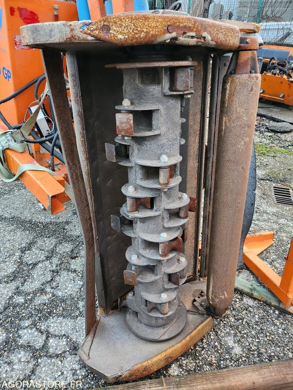 EPAREUSE FRONTALE CMV 450F 1999 - Böschungsmäher: das Bild 2 EPAREUSE FRONTALE CMV 450F 1999 - Böschungsmäher: das Bild 2