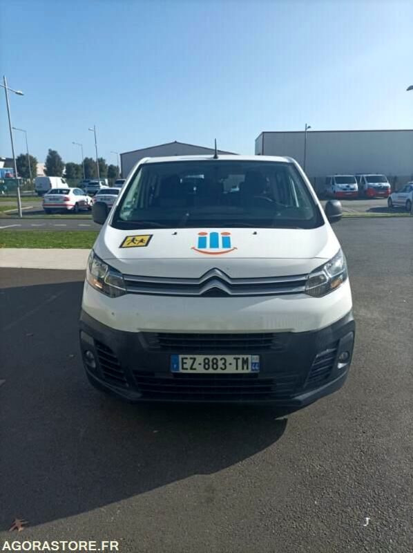 EZ-883-TM - Roulant - CITROEN JUMPY SPACE TOURER - VP - 261 461 Kms - Kleinbus, Personentransporter: das Bild 2 EZ-883-TM - Roulant - CITROEN JUMPY SPACE TOURER - VP - 261 461 Kms - Kleinbus, Personentransporter: das Bild 2