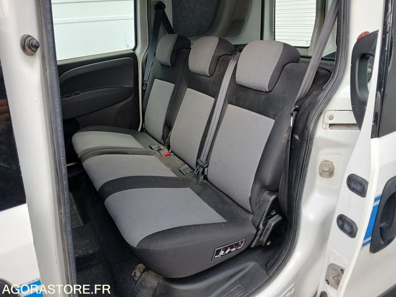 FIAT DOBLO C.1.3MTJ - Kleintransporter: das Bild 4 FIAT DOBLO C.1.3MTJ - Kleintransporter: das Bild 4