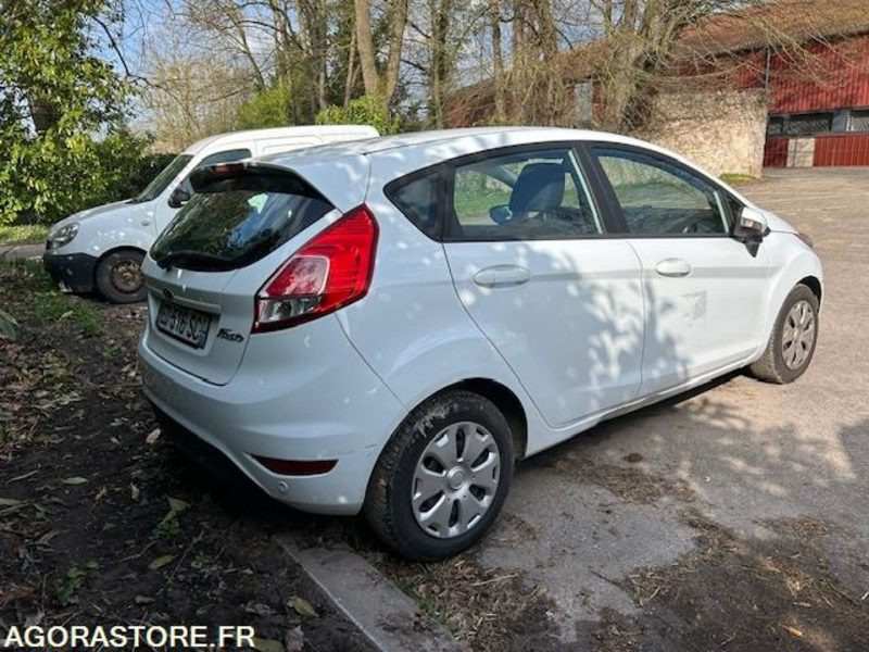 FORD FIESTA - ED-516-SC - Diesel 1.5 l - 183 000 KM - 2016 - PKW: das Bild 4 FORD FIESTA - ED-516-SC - Diesel 1.5 l - 183 000 KM - 2016 - PKW: das Bild 4