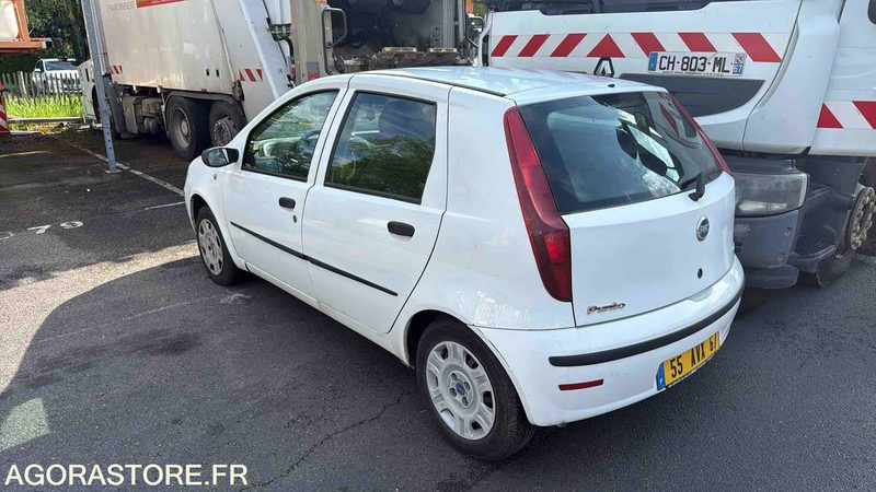 Fiat - Punto - 2006 - 111198KMS - 55avx67 - PKW: das Bild 3 Fiat - Punto - 2006 - 111198KMS - 55avx67 - PKW: das Bild 3