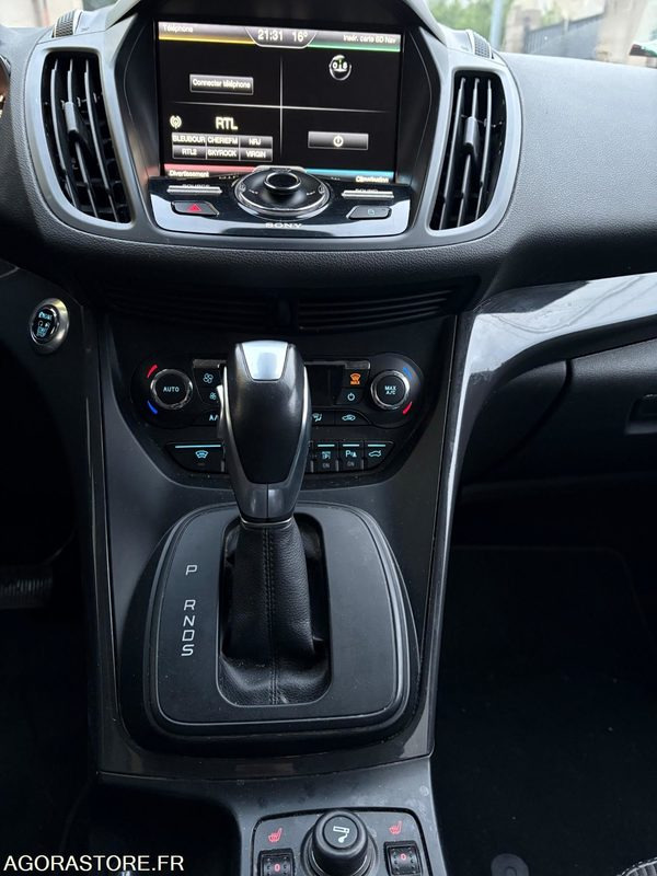 PKW Ford Kuga 2.0l Tdci Powershift 4x4 - 2016 - 270 000km: das Bild 6