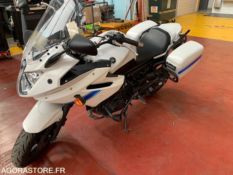 G MOTO XJ6 DQ-613-DY - Motorrad: das Bild 1 G MOTO XJ6 DQ-613-DY - Motorrad: das Bild 1