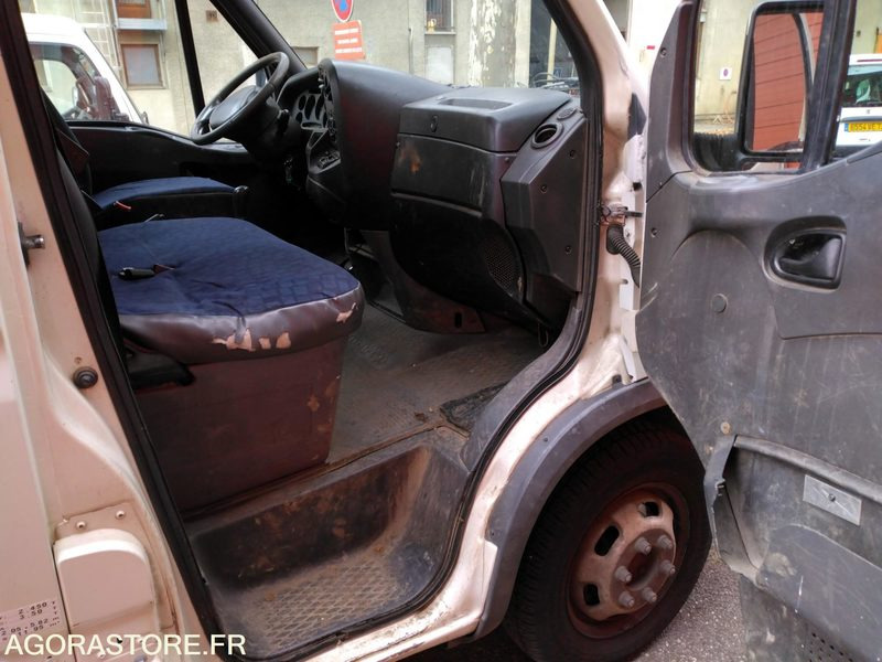 IVECO AMPLIROLL - Pritsche Transporter: das Bild 5 IVECO AMPLIROLL - Pritsche Transporter: das Bild 5