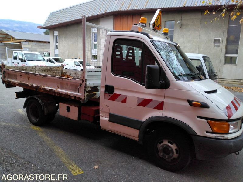 IVECO AMPLIROLL - Pritsche Transporter: das Bild 3 IVECO AMPLIROLL - Pritsche Transporter: das Bild 3
