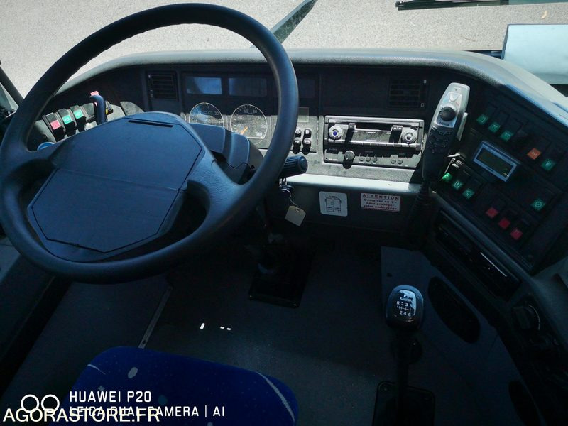 IVECO BUS RECREO 12.80m N°061026 - Schulbus: das Bild 5 IVECO BUS RECREO 12.80m N°061026 - Schulbus: das Bild 5