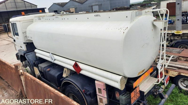 CAMION CITERNE 4x4 - MAN 19.343 - 524 755 KM (P2101604) - LKW: das Bild 2 CAMION CITERNE 4x4 - MAN 19.343 - 524 755 KM (P2101604) - LKW: das Bild 2