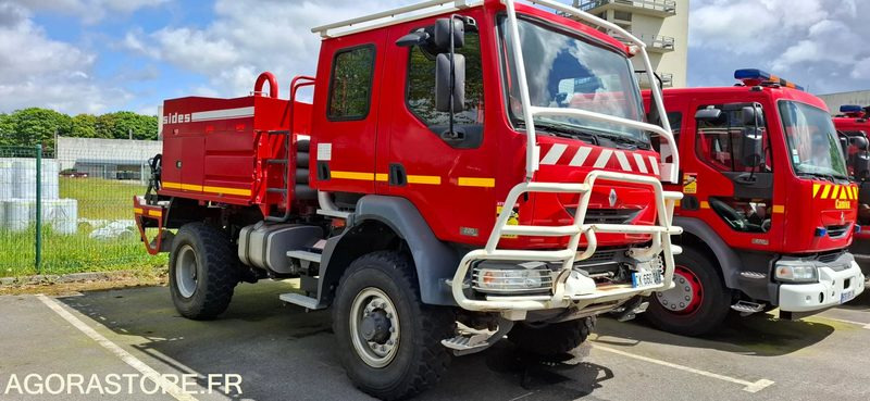 CAMION CITERNE FEUX FORET - RENAULT MIDLUM 220/12 - CK 660 QA - LKW: das Bild 1 CAMION CITERNE FEUX FORET - RENAULT MIDLUM 220/12 - CK 660 QA - LKW: das Bild 1