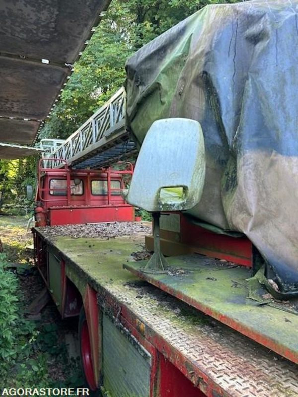 CAMION RENAULT S170 AVEC NACELLE - LKW: das Bild 3 CAMION RENAULT S170 AVEC NACELLE - LKW: das Bild 3