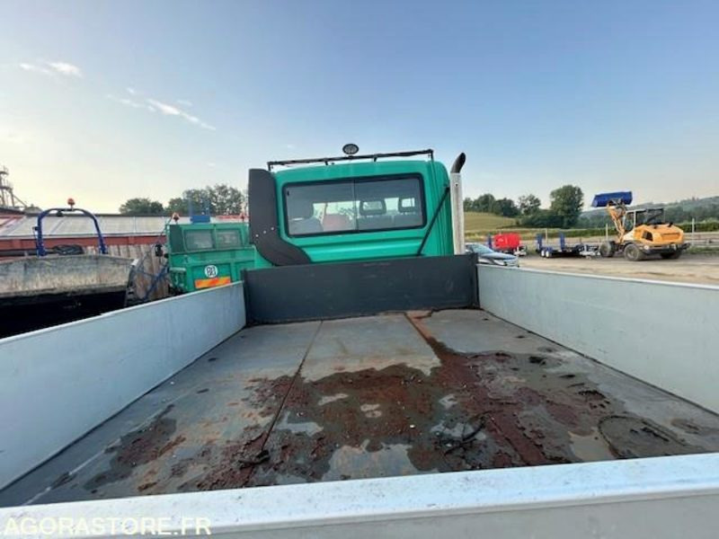 MERCEDES UNIMOG U300C VERSION COMMUNALE 2000 97652 KM - LKW: das Bild 5 MERCEDES UNIMOG U300C VERSION COMMUNALE 2000 97652 KM - LKW: das Bild 5