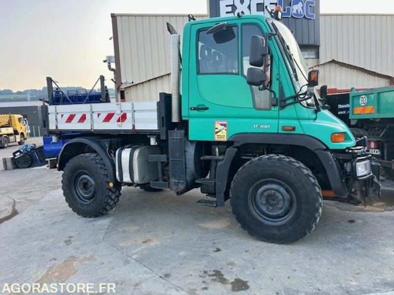 MERCEDES UNIMOG U300C VERSION COMMUNALE 2000 97652 KM - LKW: das Bild 2 MERCEDES UNIMOG U300C VERSION COMMUNALE 2000 97652 KM - LKW: das Bild 2