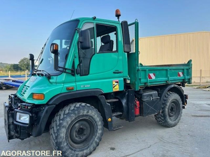 MERCEDES UNIMOG U300C VERSION COMMUNALE 2003 38210 KM + EPAREUSE CMV 450GP - LKW: das Bild 3 MERCEDES UNIMOG U300C VERSION COMMUNALE 2003 38210 KM + EPAREUSE CMV 450GP - LKW: das Bild 3