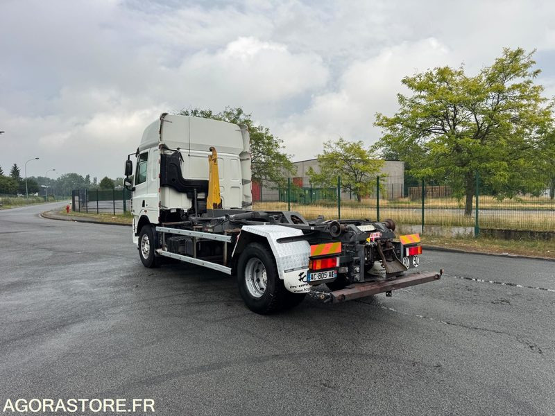 Porteur DAF CF460 19T Ampliroll GUIMA - 2009 - 801000km - LKW: das Bild 4 Porteur DAF CF460 19T Ampliroll GUIMA - 2009 - 801000km - LKW: das Bild 4