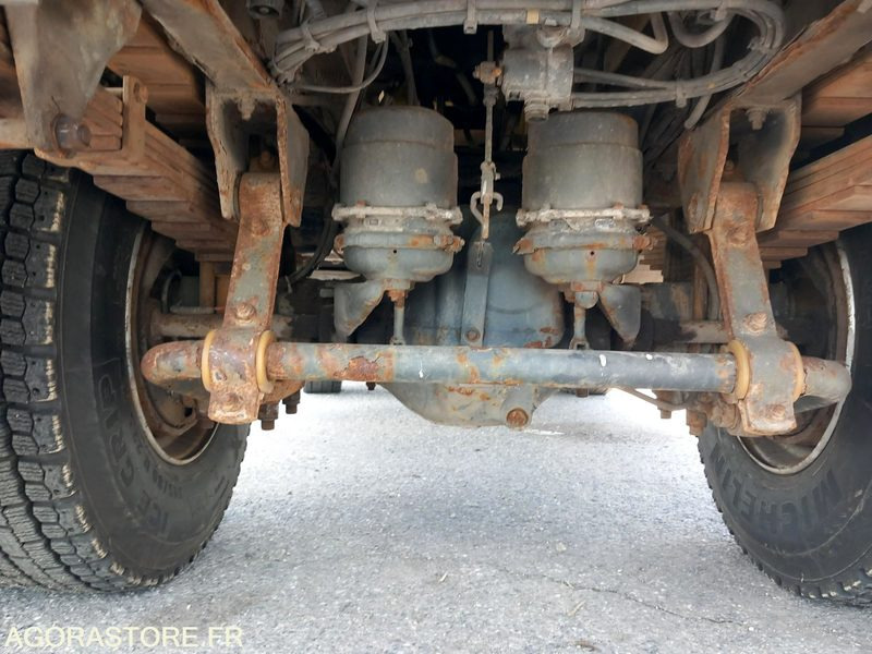 RENAULT KERAX 370 DCI + SALEUSE MECAGIL LEBON (KR0206 + SL0206) - LKW: das Bild 5 RENAULT KERAX 370 DCI + SALEUSE MECAGIL LEBON (KR0206 + SL0206) - LKW: das Bild 5