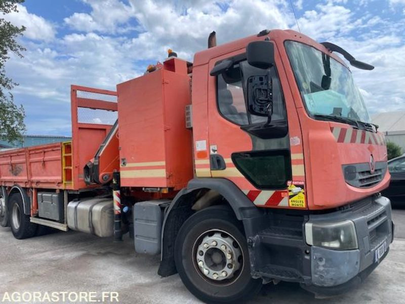 RENAULT PREMIUM LANDER 430.26 - PLATEAU GRUE - GRUE FASSI F150 + RADIO - 2011 - LKW: das Bild 2 RENAULT PREMIUM LANDER 430.26 - PLATEAU GRUE - GRUE FASSI F150 + RADIO - 2011 - LKW: das Bild 2