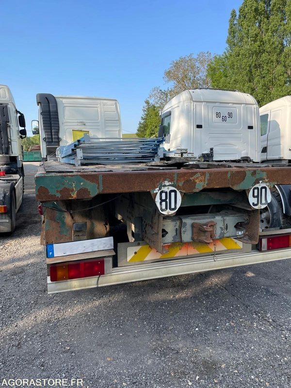 VOLVO FH12 - 1997 - 124 162 KMS - LKW: das Bild 4 VOLVO FH12 - 1997 - 124 162 KMS - LKW: das Bild 4