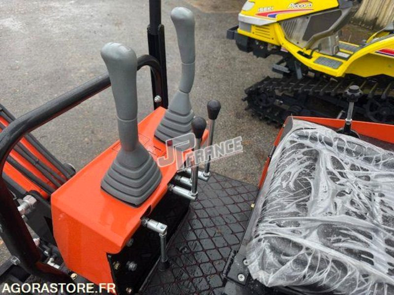 MINI PELLE A CHENILLES, MONO CYLINDRES, DIESEL, CAPACITÉ DU GODET 0.025M3, CAPAC - Landmaschine: das Bild 5 MINI PELLE A CHENILLES, MONO CYLINDRES, DIESEL, CAPACITÉ DU GODET 0.025M3, CAPAC - Landmaschine: das Bild 5