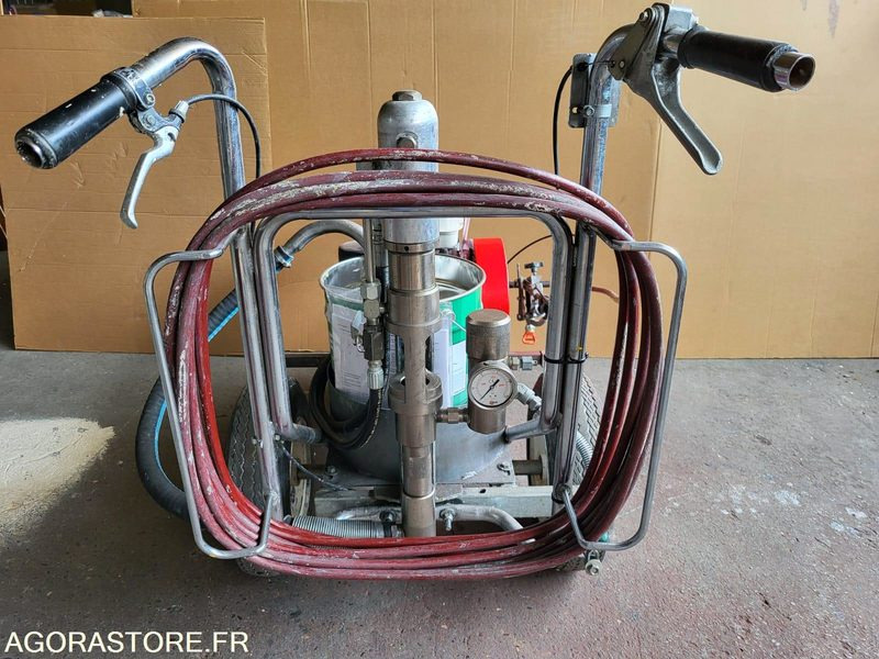 MACHINE TITAN SPEEFLO 600 SUPER - Baugeräte: das Bild 2 MACHINE TITAN SPEEFLO 600 SUPER - Baugeräte: das Bild 2