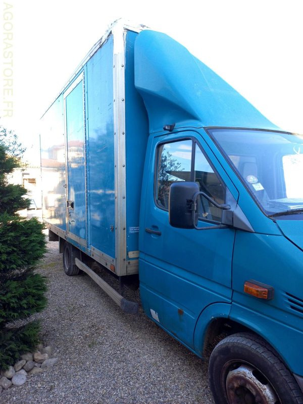 MERCEDES 411 SPRINTER - Kastenwagen: das Bild 2 MERCEDES 411 SPRINTER - Kastenwagen: das Bild 2