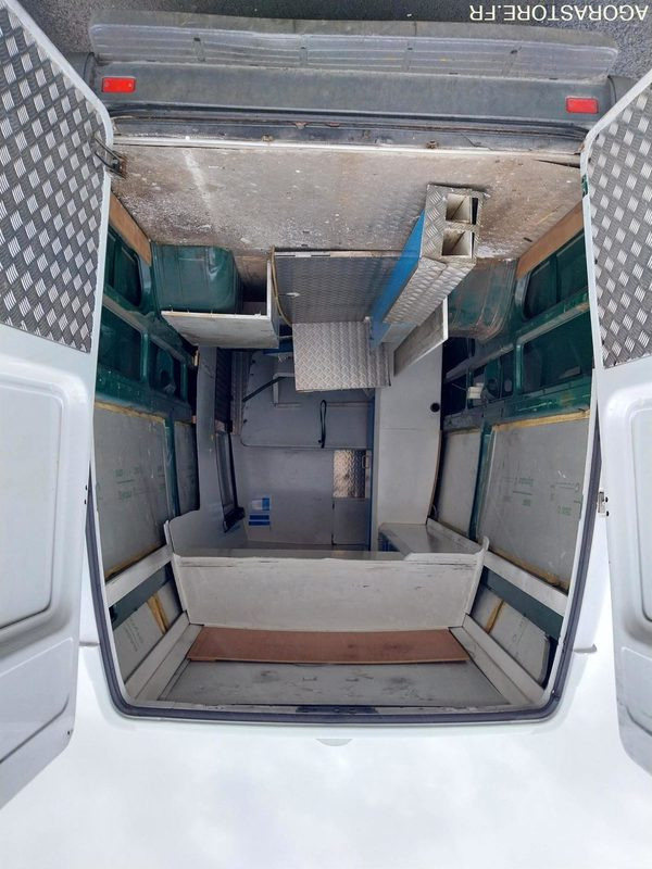 MERCEDES Sprinter 411CDI Fourgon L4 VASP 2004 148238Km ROULANT PRO UNIQUEMENT - Kastenwagen: das Bild 2 MERCEDES Sprinter 411CDI Fourgon L4 VASP 2004 148238Km ROULANT PRO UNIQUEMENT - Kastenwagen: das Bild 2