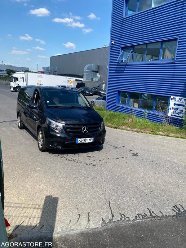 MERCEDES VITO 9 PLACES - 2019 - 480 000km - Kleinbus, Personentransporter: das Bild 3 MERCEDES VITO 9 PLACES - 2019 - 480 000km - Kleinbus, Personentransporter: das Bild 3