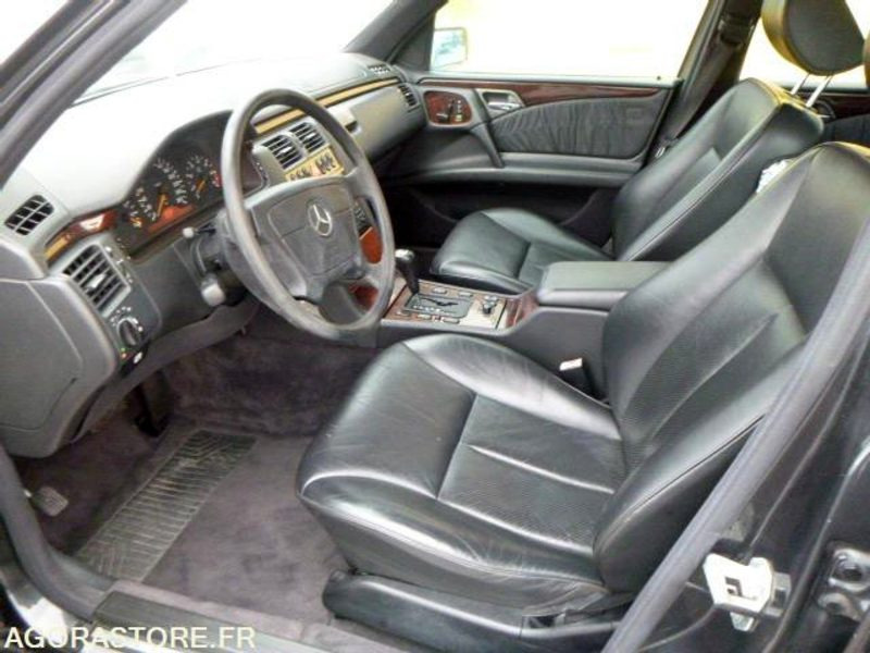MERCEDES classe E 420 v8 W210 - 1996 - immatriculation espagnole - PKW: das Bild 5 MERCEDES classe E 420 v8 W210 - 1996 - immatriculation espagnole - PKW: das Bild 5