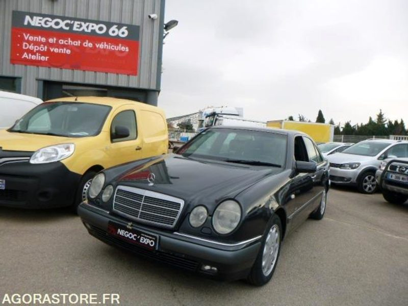 MERCEDES classe E 420 v8 W210 - 1996 - immatriculation espagnole - PKW: das Bild 4 MERCEDES classe E 420 v8 W210 - 1996 - immatriculation espagnole - PKW: das Bild 4